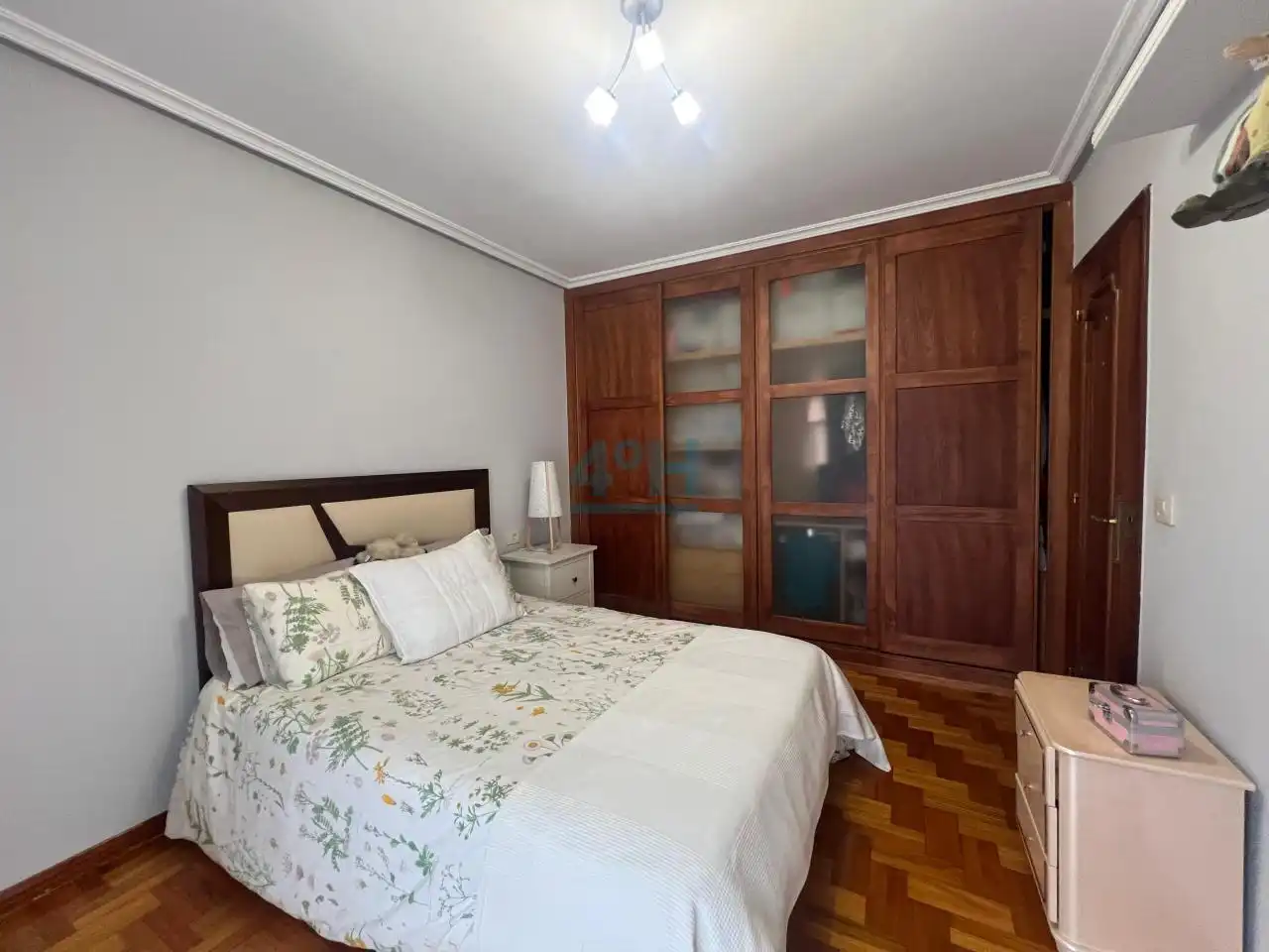 Habitación de Casa adosada en venta en Ourense Capital  con Calefacción, Jardín privado y Parquet