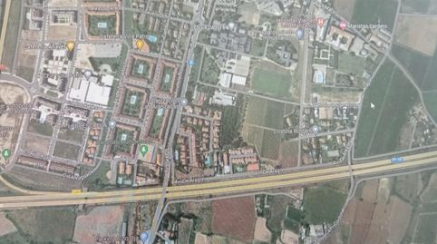 Parcela de terreno urbano para viviendas unifamiliares adosadas con jardín privado, en Lardero