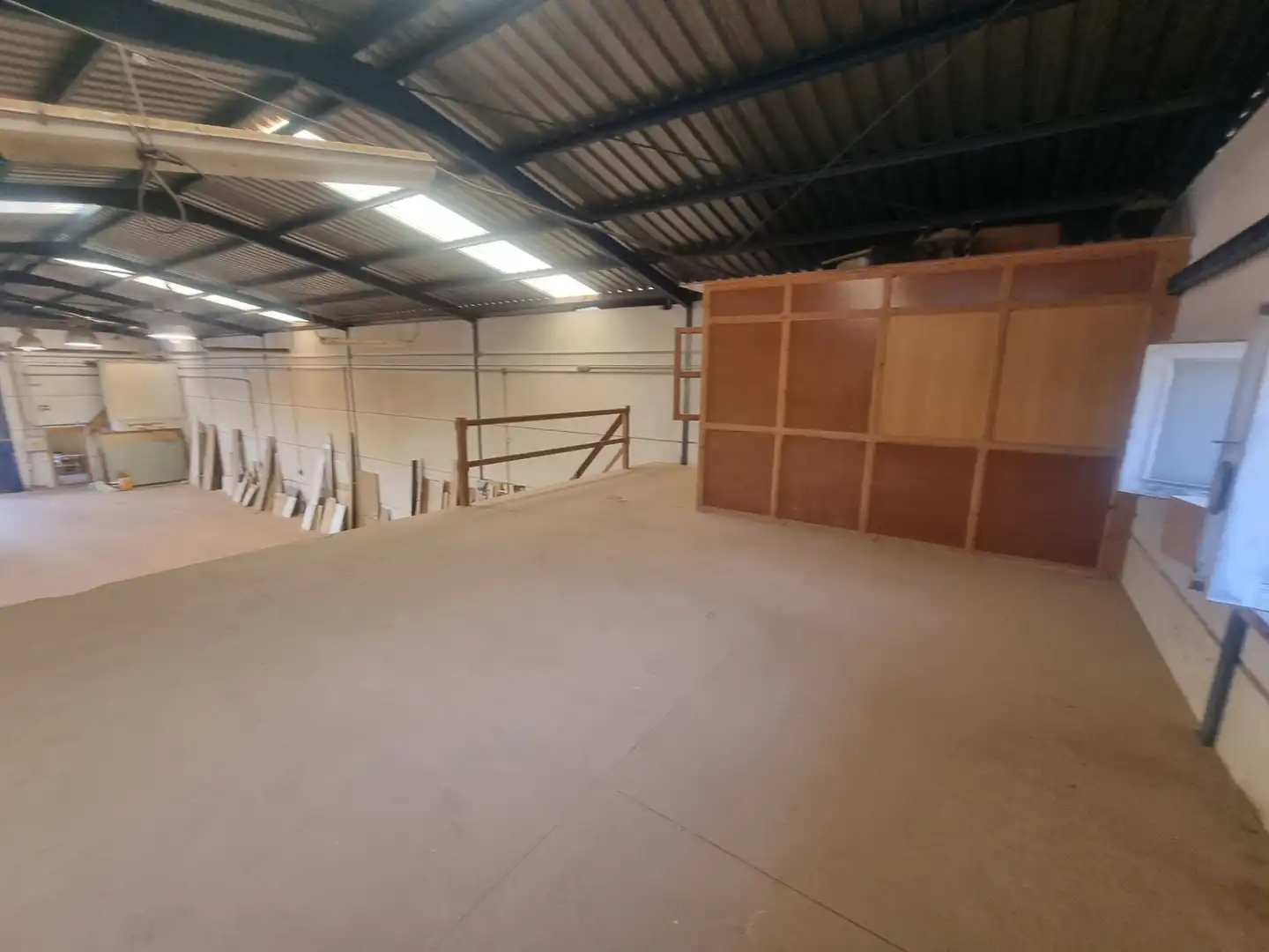 Industrial buildings for sale in Alhama de Almería