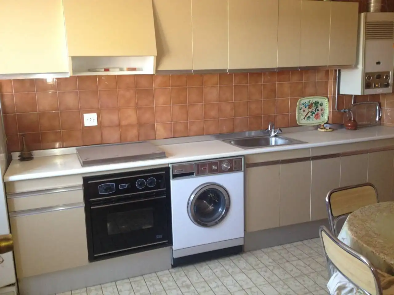 Cuina de Pis en venda en Hospital de Órbigo amb Calefacció, Parquet i Terrassa
