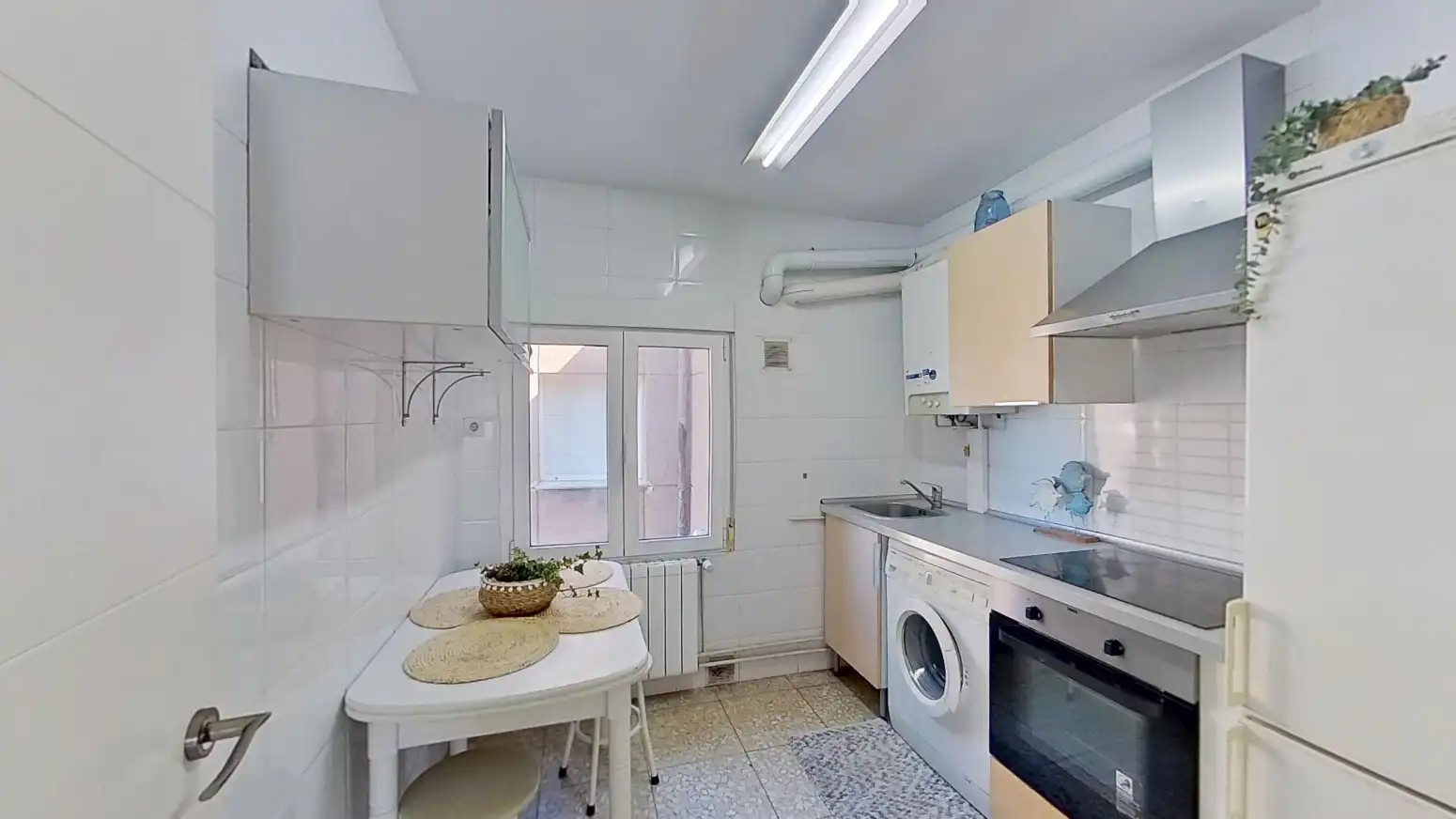 Cocina de Piso en venta en Santander con Calefacción