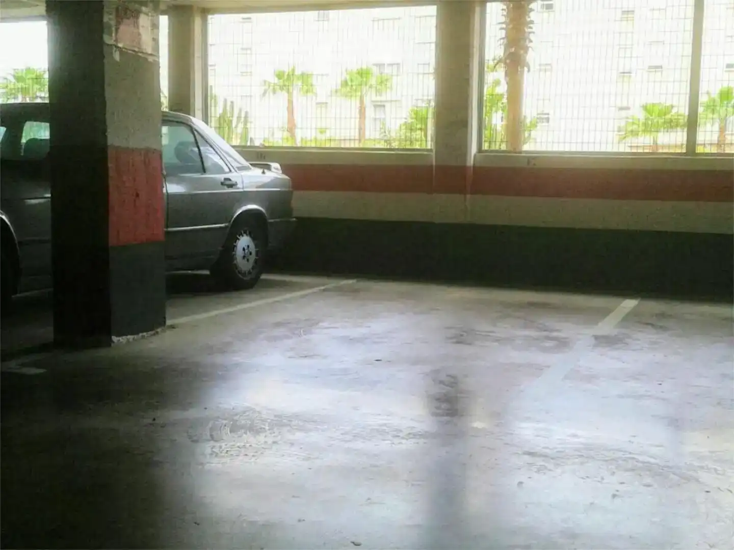 Parking of Garage for rent in Ciudad Alta