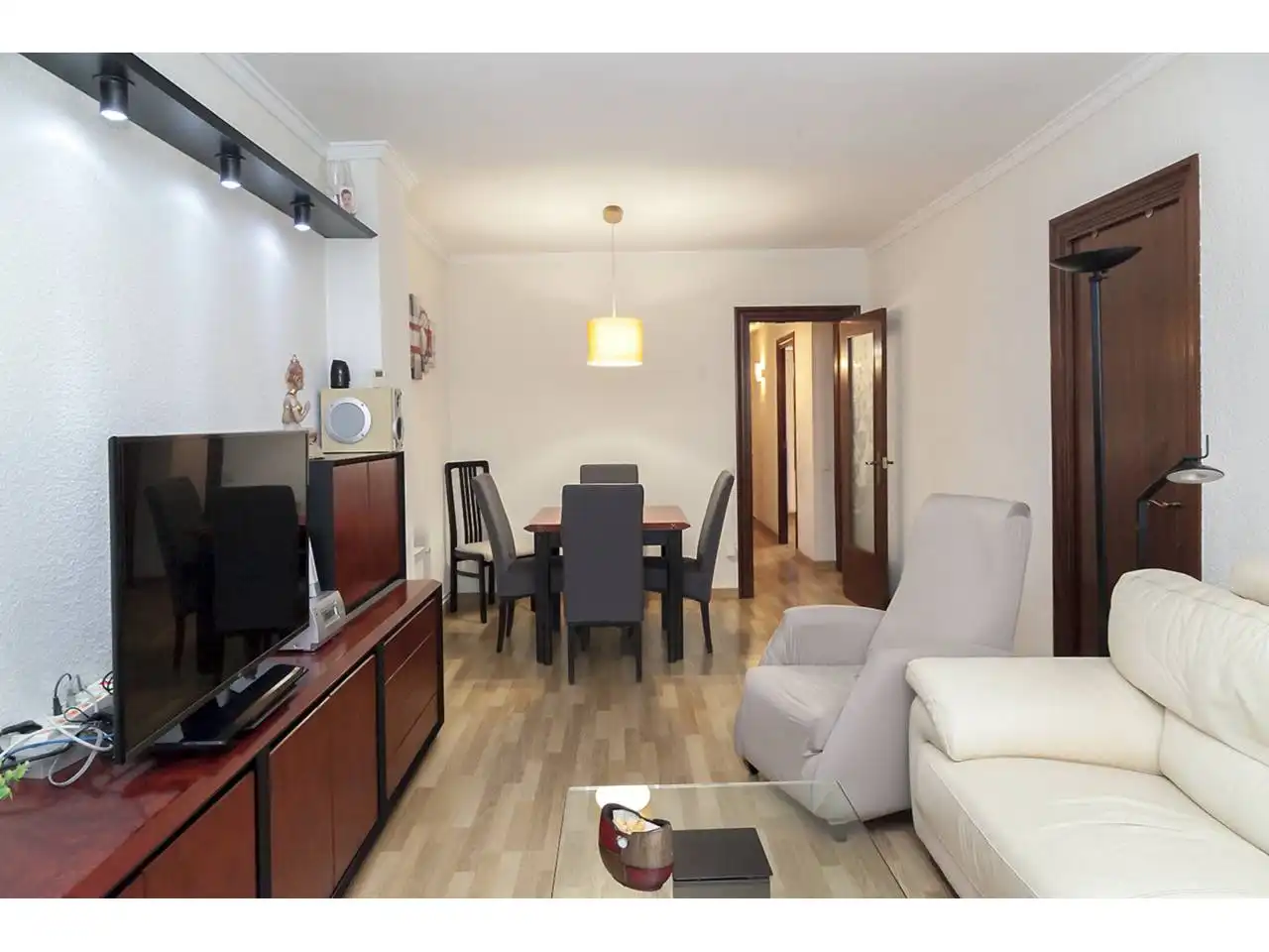 Wohnzimmer von Wohnung zum Verkauf in Barcelona mit Heizung