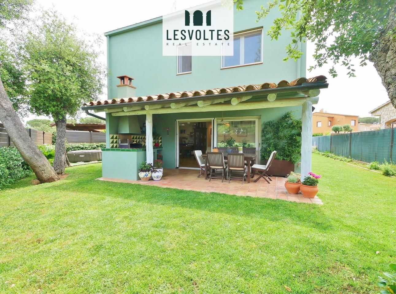 Terrassa de Casa o xalet en venda en Mont-ras amb Aire condicionat, Calefacció i Jardí privat
