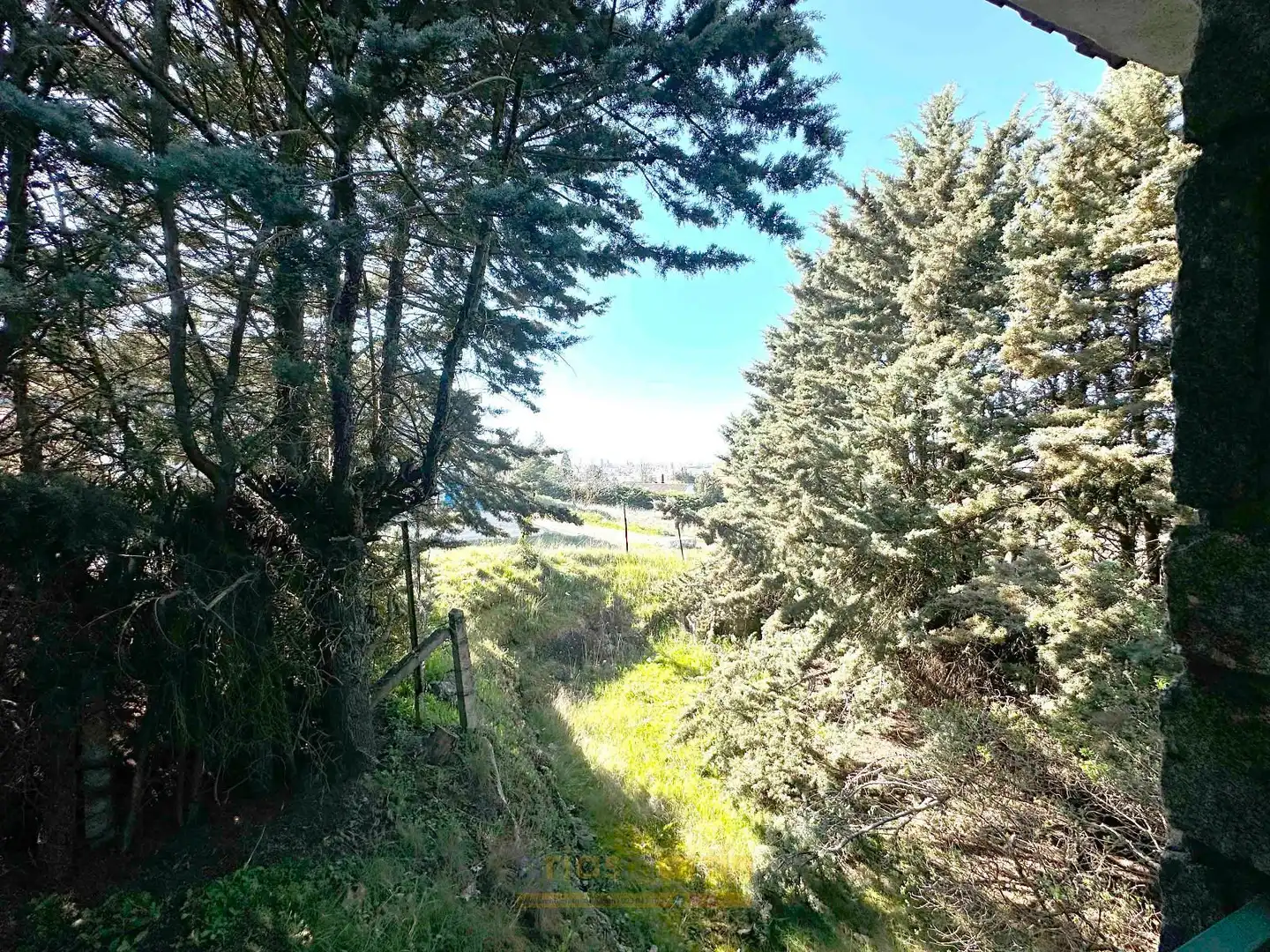 Vista exterior de Casa o xalet en venda en Santa Marta de Tormes amb Calefacció, Jardí privat i Terrassa