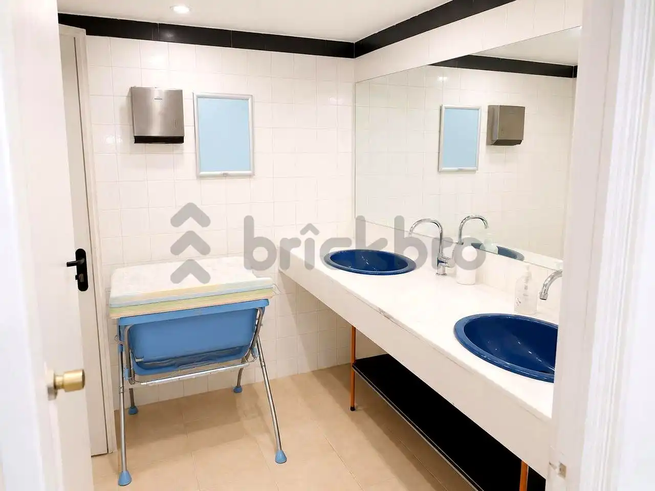 Business premises for sale in De Rafael Herrera, imagen 20