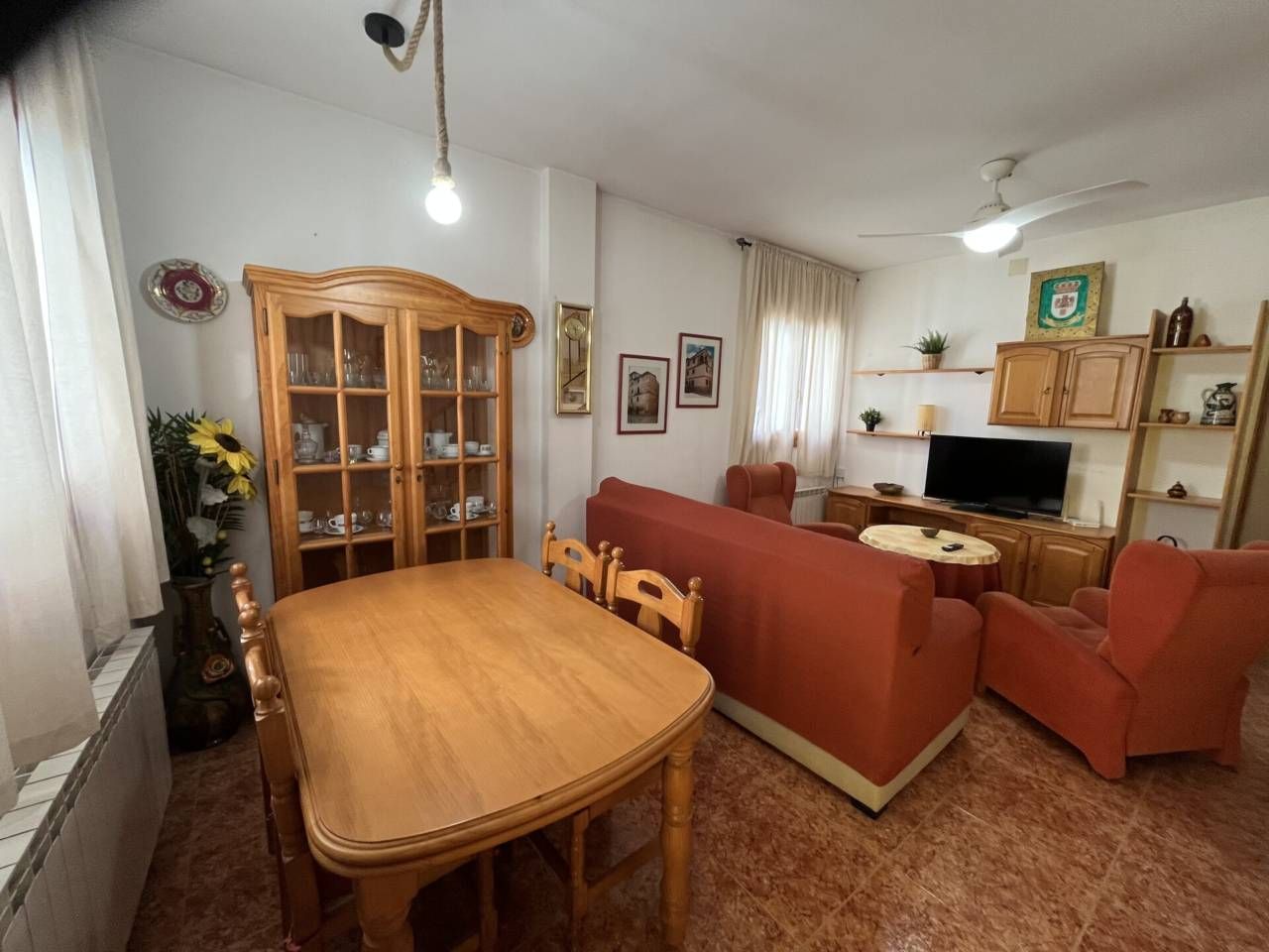 Sala de estar de Casa o chalet de alquiler en Castelserás con Calefacción, Terraza y Amueblado