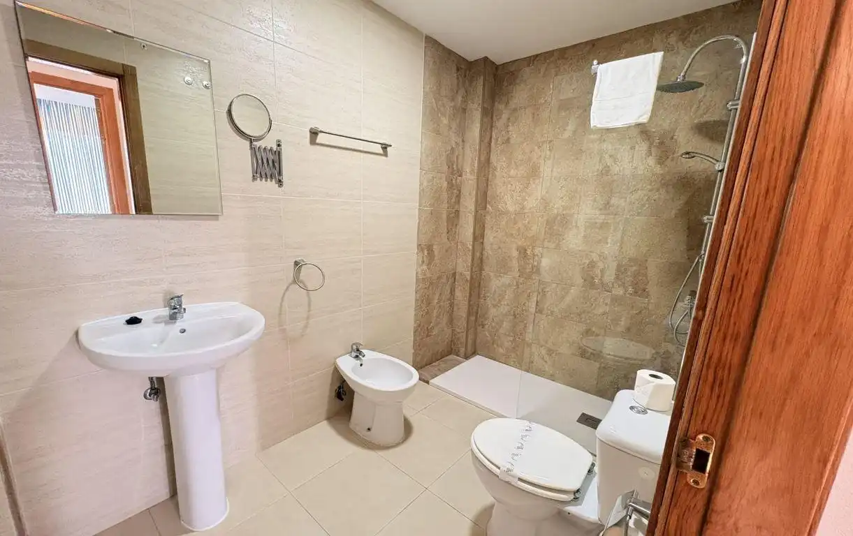 Baño de Ático en venta en Barbate con Aire acondicionado y Terraza