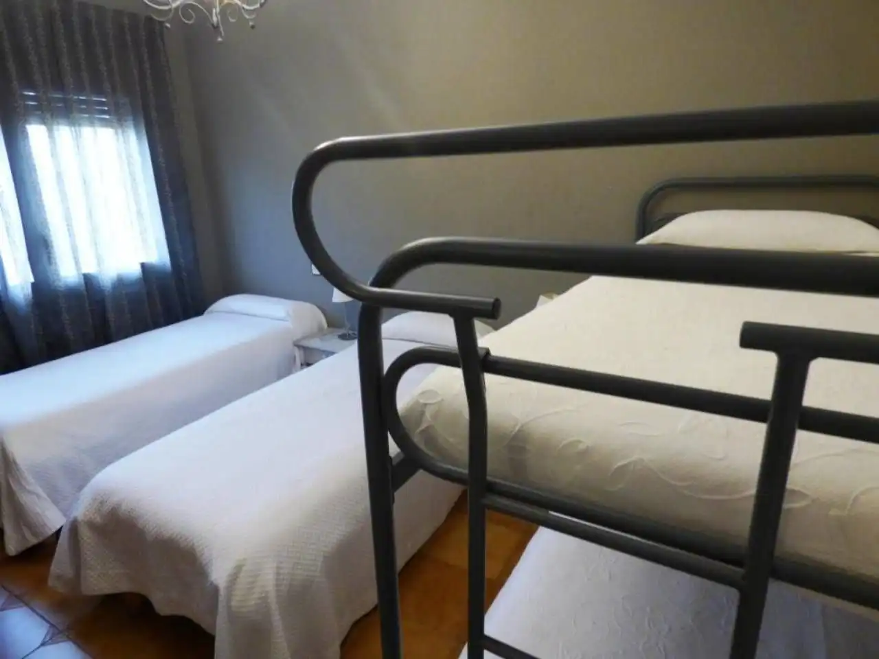 Schlafzimmer von Wohnung zur Miete in Bellver de Cerdanya mit Möbliert und Balkon
