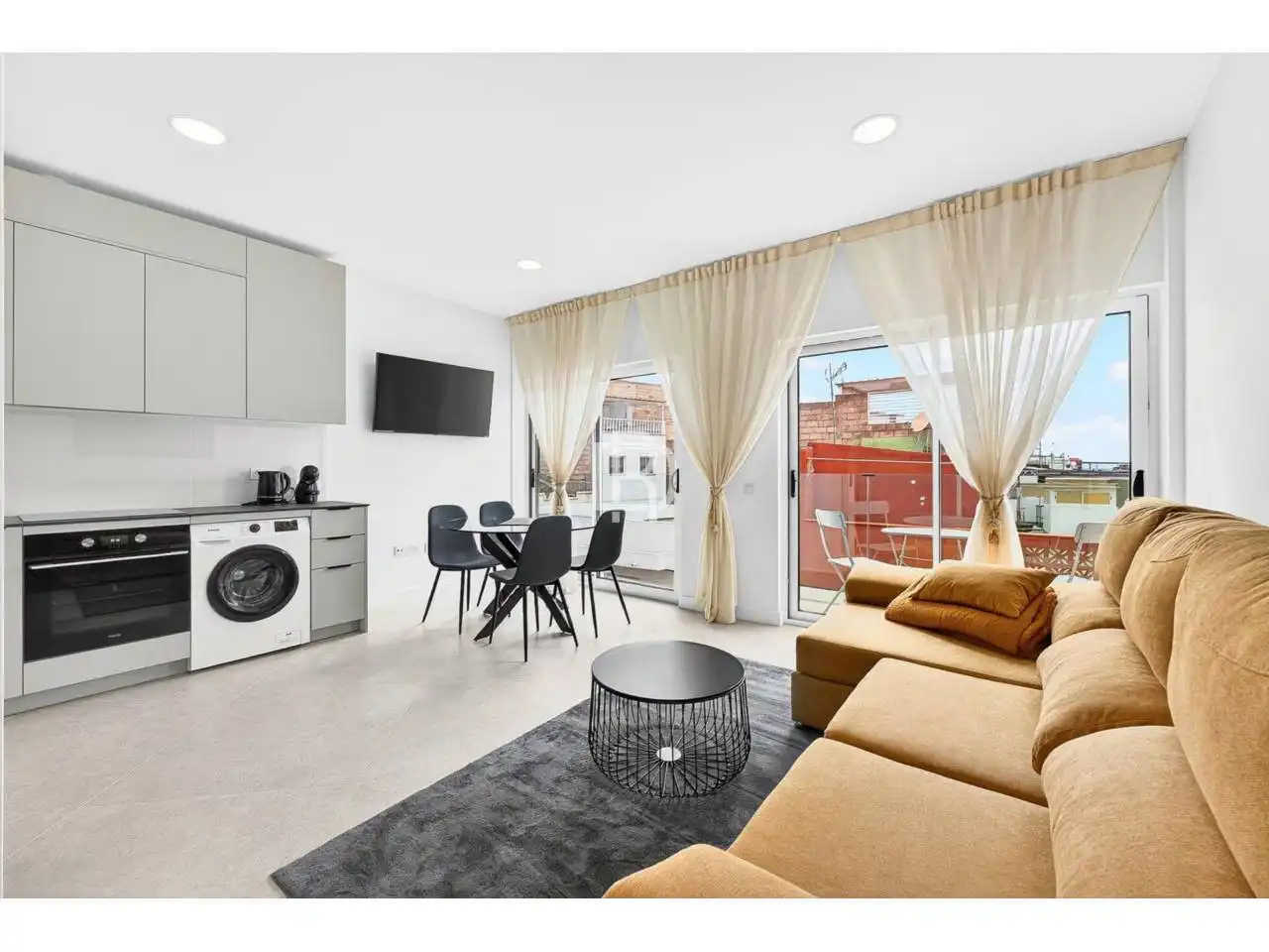 Living room of Flat for rent in Guía de Isora  with Furnished and Balcony