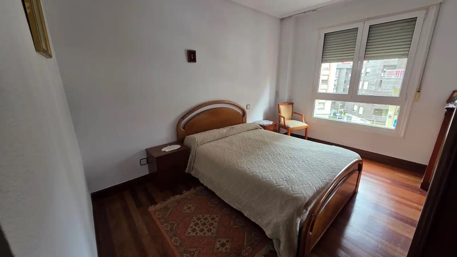 Habitación de Piso en venta en Castro-Urdiales con Calefacción, Terraza y Piscina comunitaria