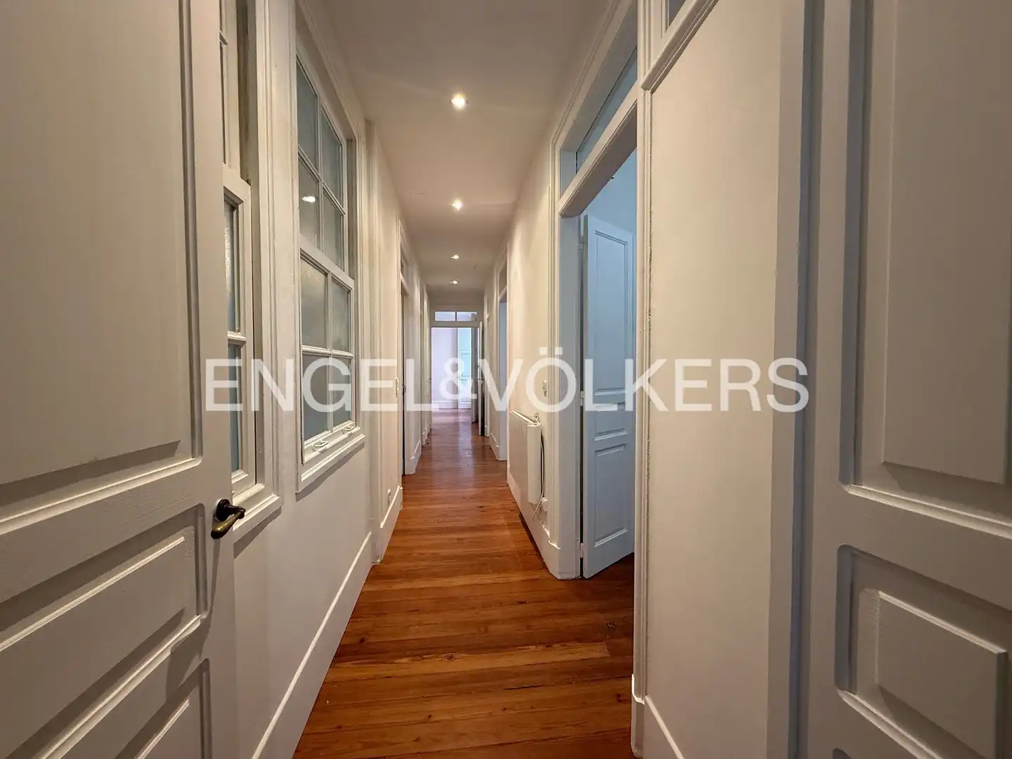 Piso de alquiler en A Coruña Capital  con Calefacción, Parquet y Balcón