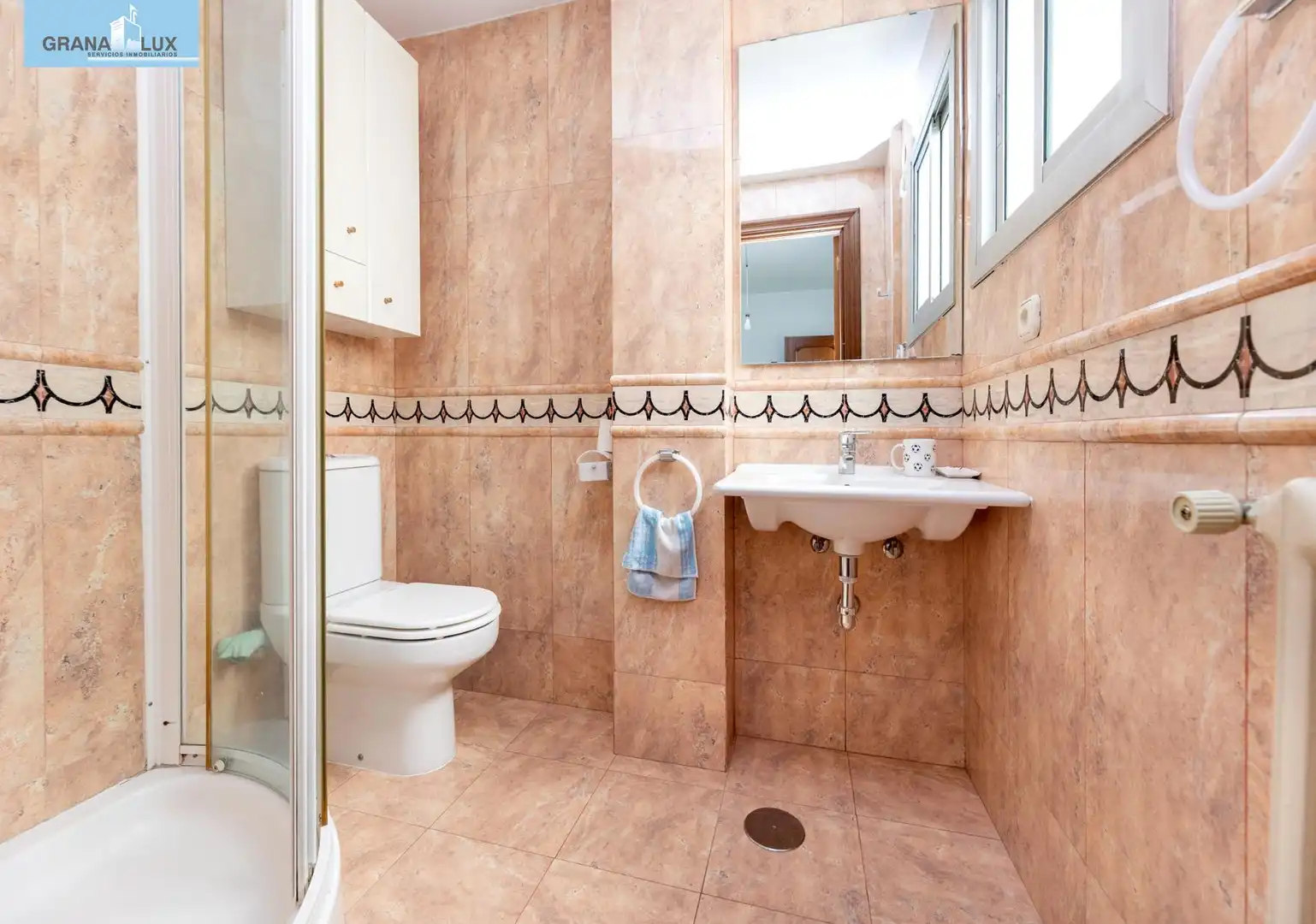Flat with terrace for sale in Calle DOCTOR ADELARDO MORA, imagen 16