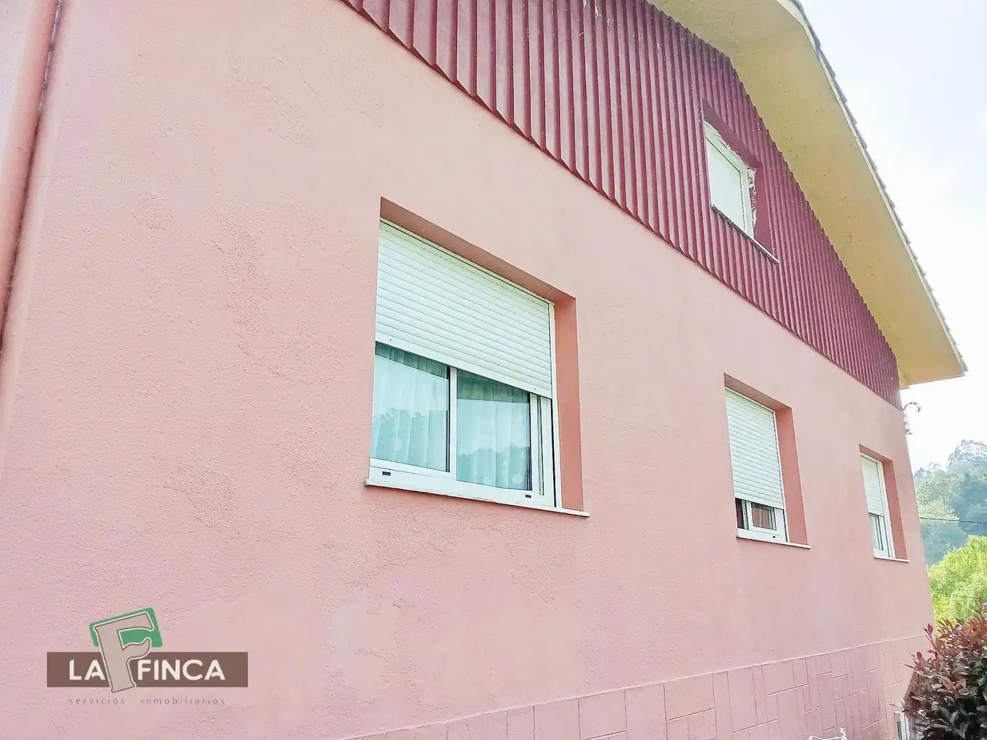 Vista exterior de Casa o chalet en venta en Siero con Calefacción, Parquet y Terraza