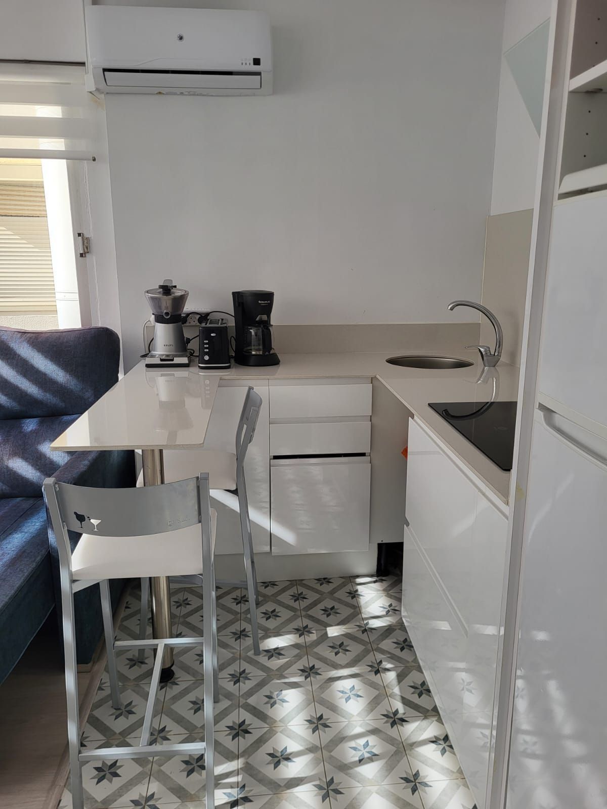 Cuina de Apartament en venda en Benidorm amb Aire condicionat, Calefacció i Piscina comunitària