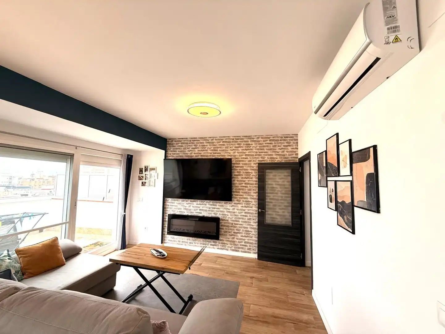 Appartamento con terrazza in vendita a Calle Armengual de la Mota, imagen 7