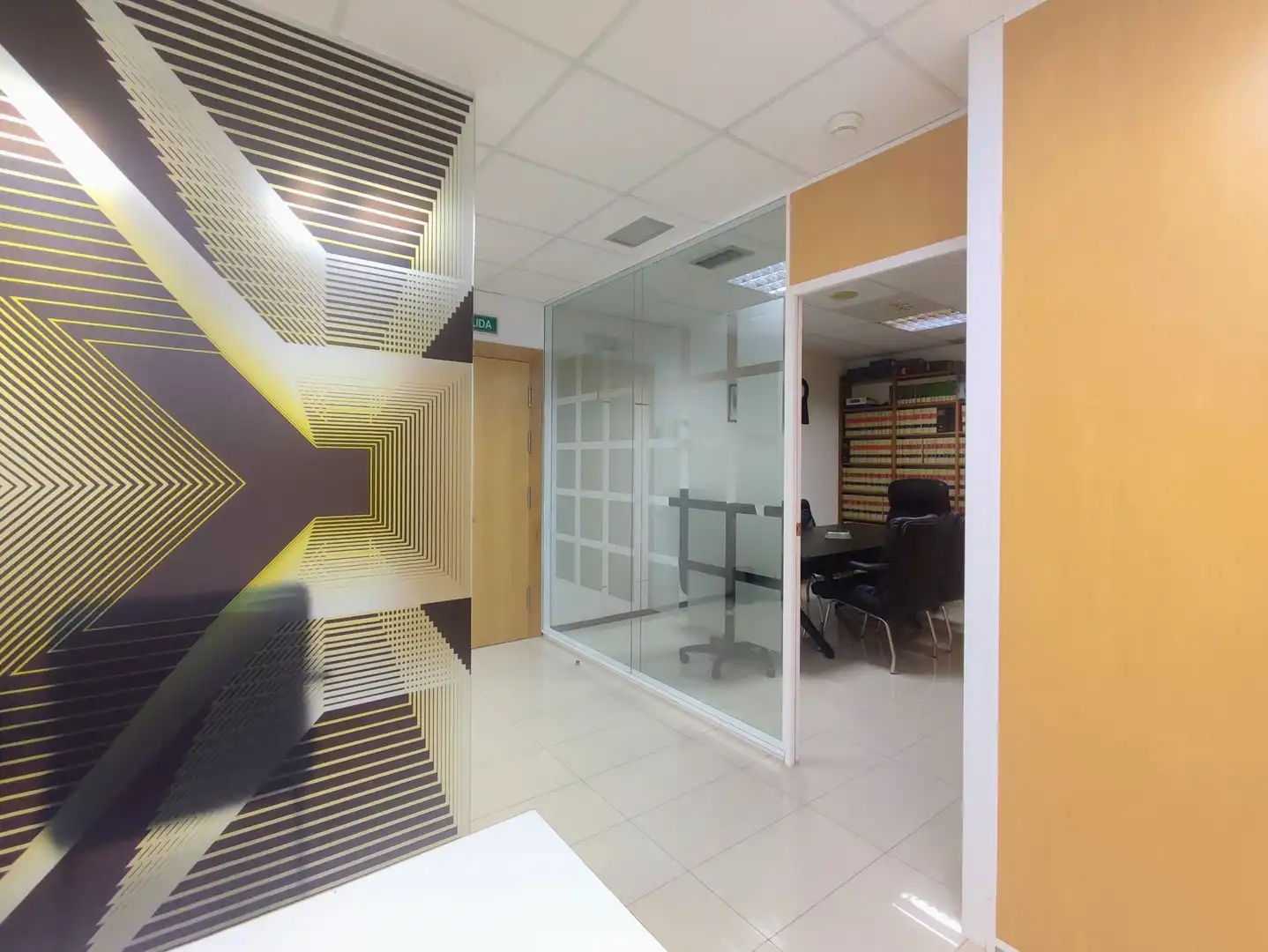 Oficina en venta en Aranguren con Aire acondicionado, Calefacción y Amueblado
