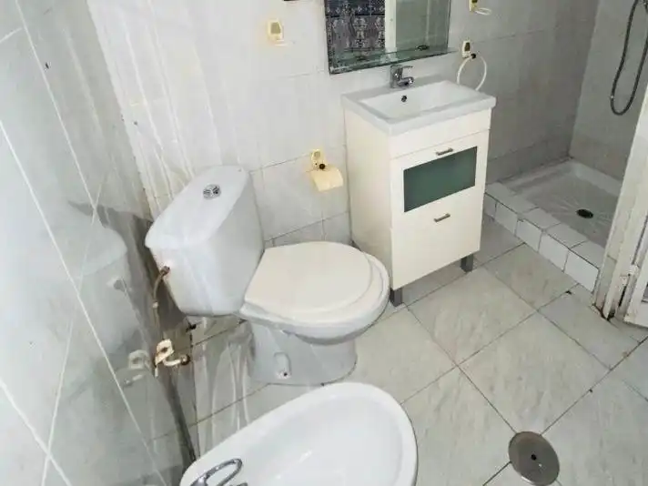 Badezimmer von Büro zur Miete in Sevilla
