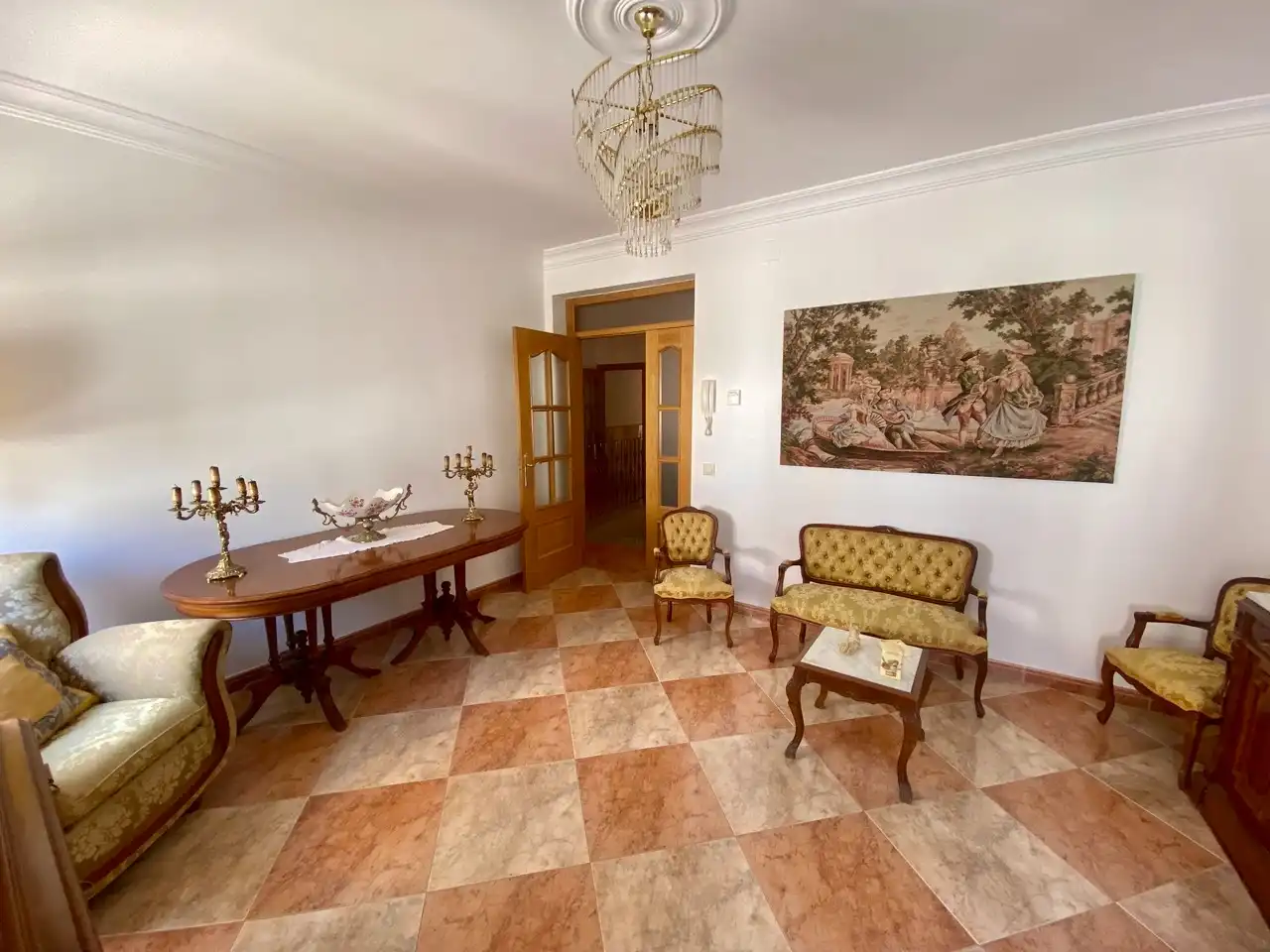 Casa adosada en venda en Calzada de Calatrava amb Aire condicionat, Terrassa i Moblat