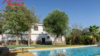 Swimming pool of House or chalet for sale in Almodóvar del Río  with Air Conditioner and Swimming Pool