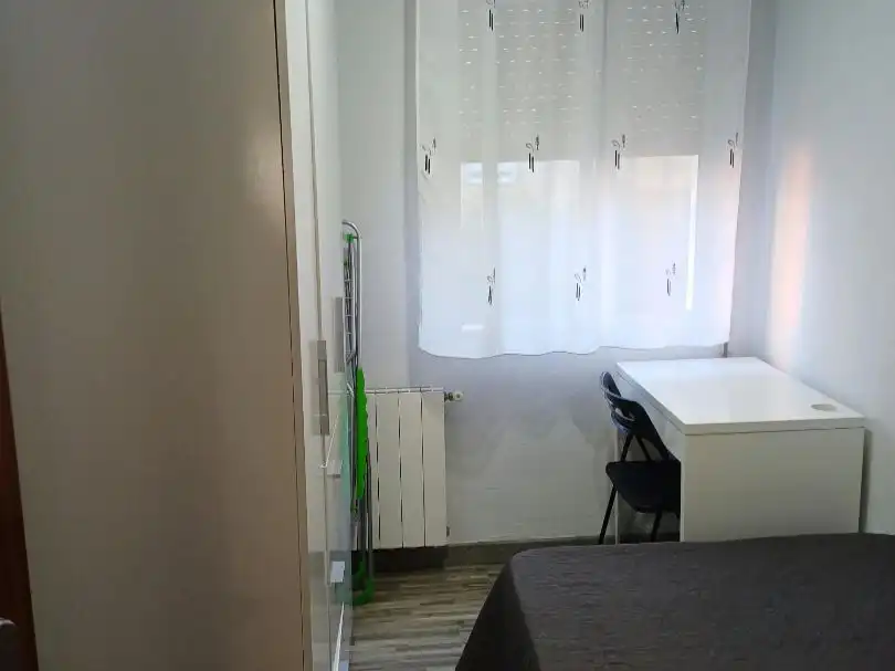 Schlafzimmer von Wohnung zur Miete in Santander