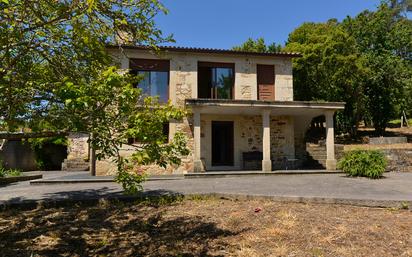 Vista exterior de Casa o xalet en venda en O Rosal   amb Balcó