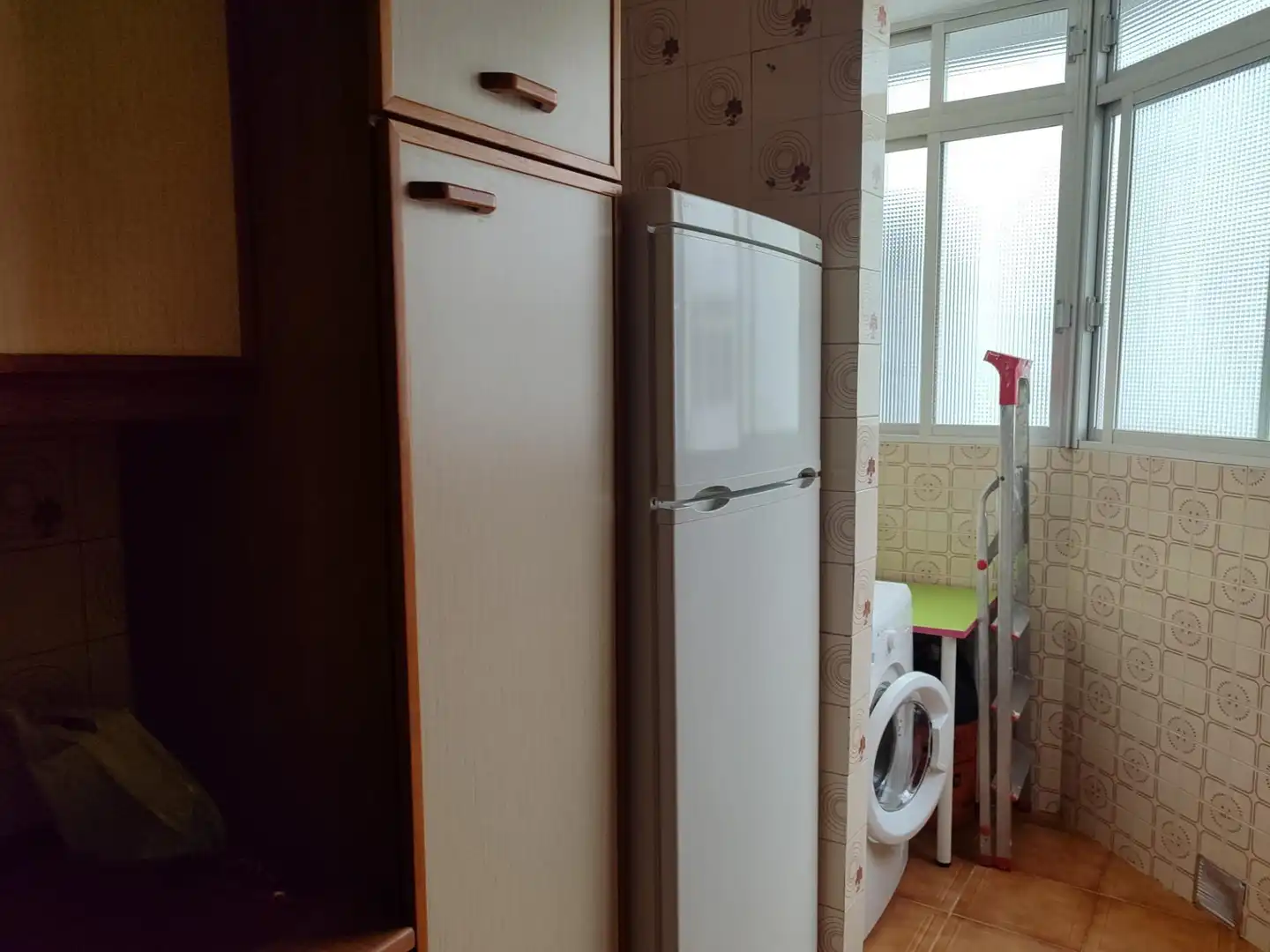 Kitchen of Flat for rent in Sevilla  with Air Conditioner, Private garden and Terrace