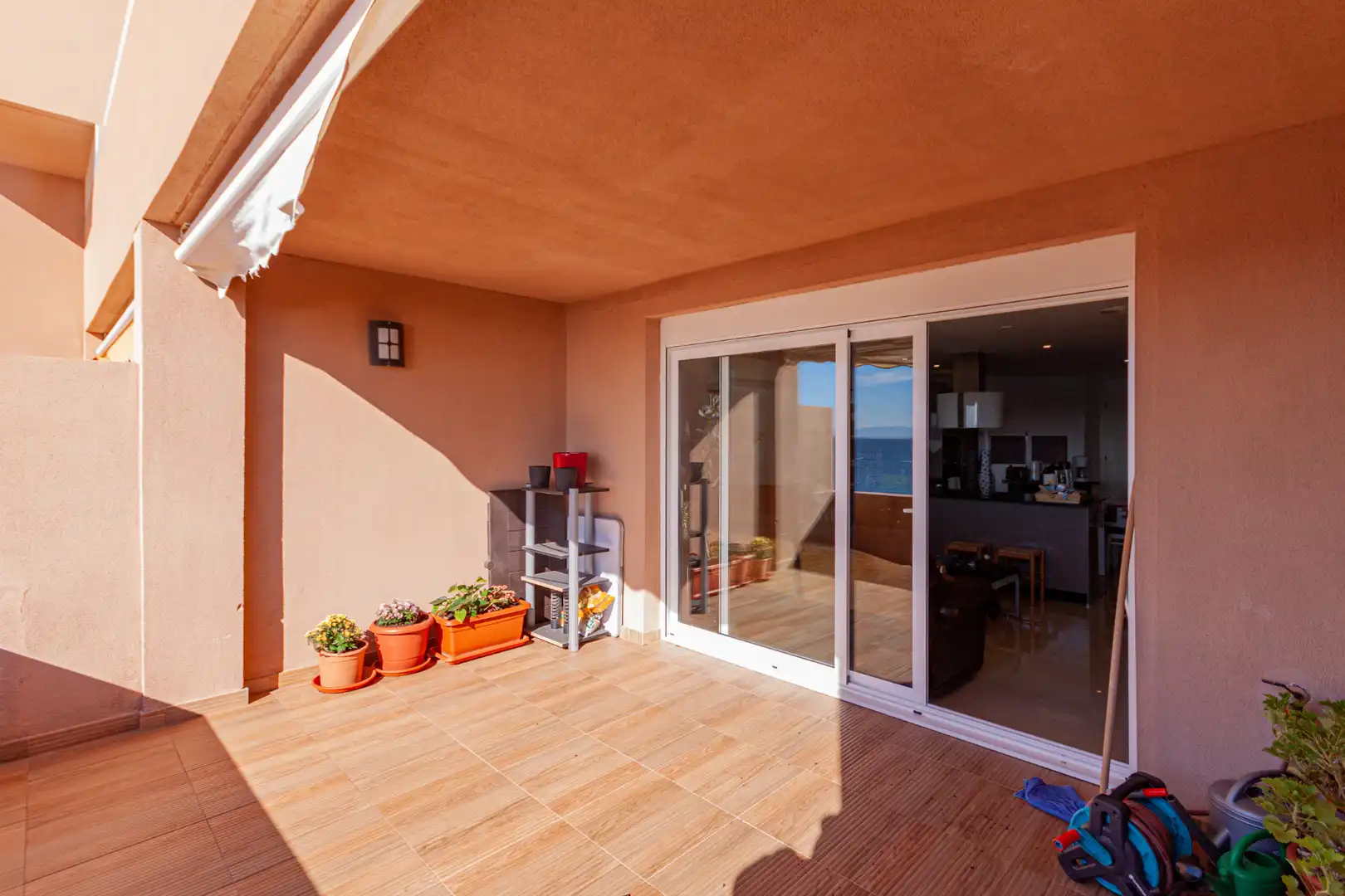 Terrasse von Wohnungen zum Verkauf in La Manga del Mar Menor mit Klimaanlage, Heizung und Terrasse