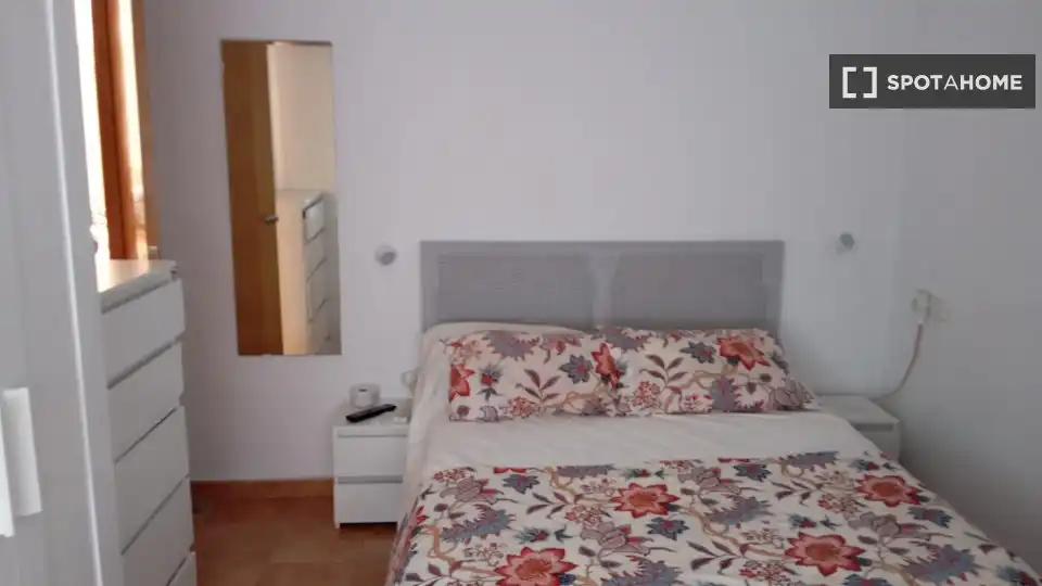 Room in Los Narejos - Punta Calera