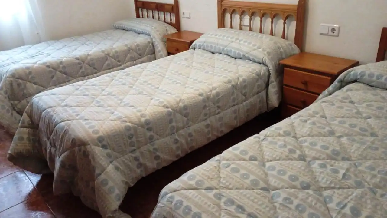Dormitori de Casa o xalet en venda en L'Atzúbia amb Jardí privat, Terrassa i Traster