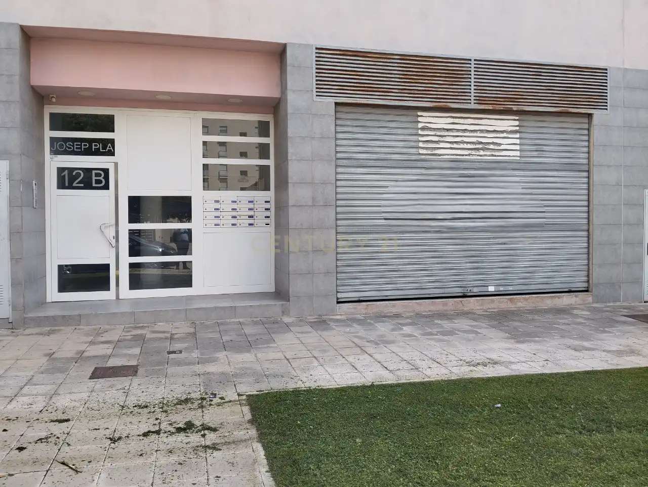 Business premises for sale in JOSEP PLA, 12