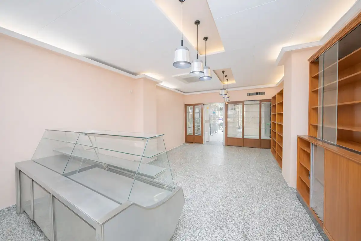 Locale commerciale in vendita a Carrer del Cop