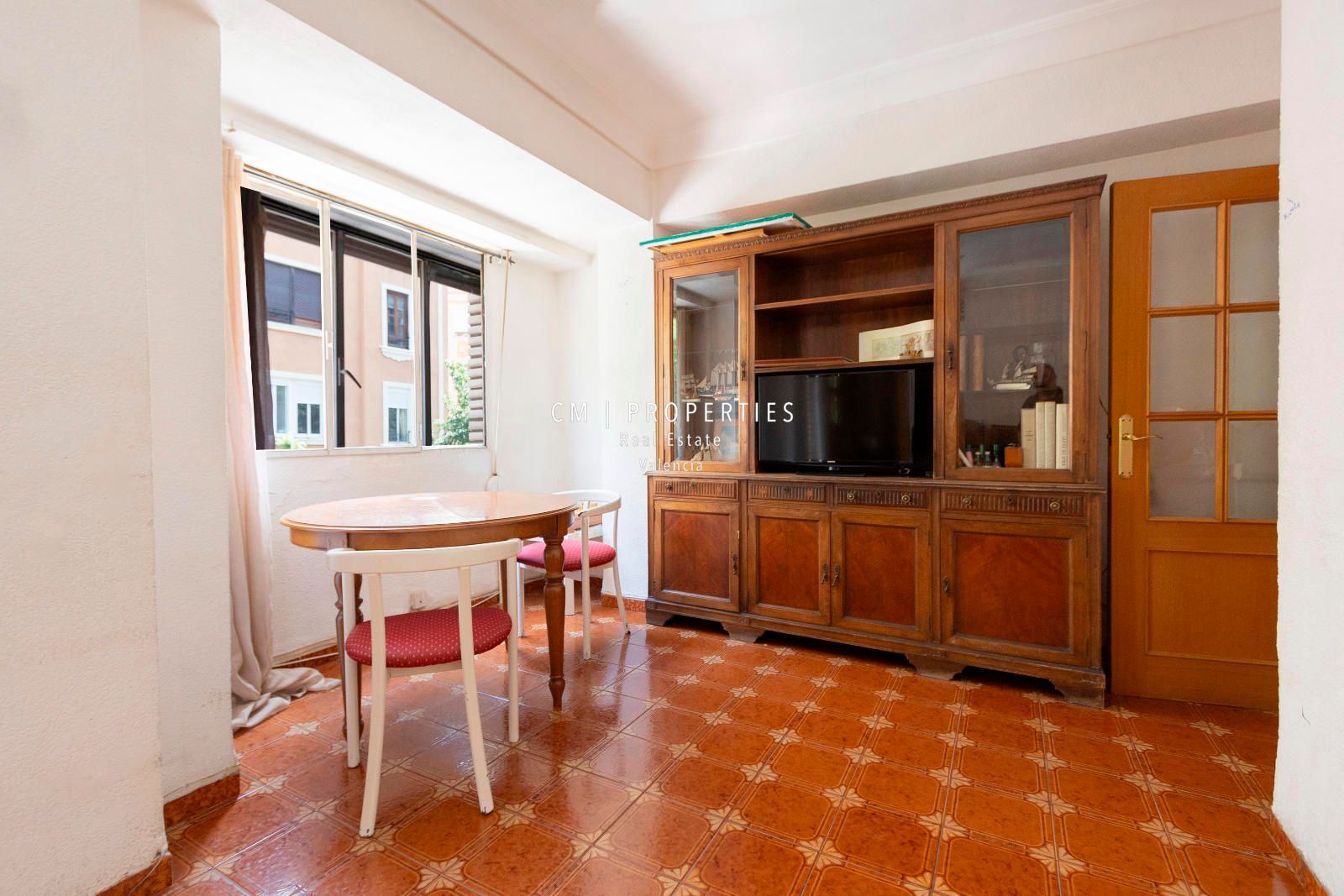 Exterior view of Flat for sale in  Valencia Capital  with Air Conditioner, Heating and Terrace