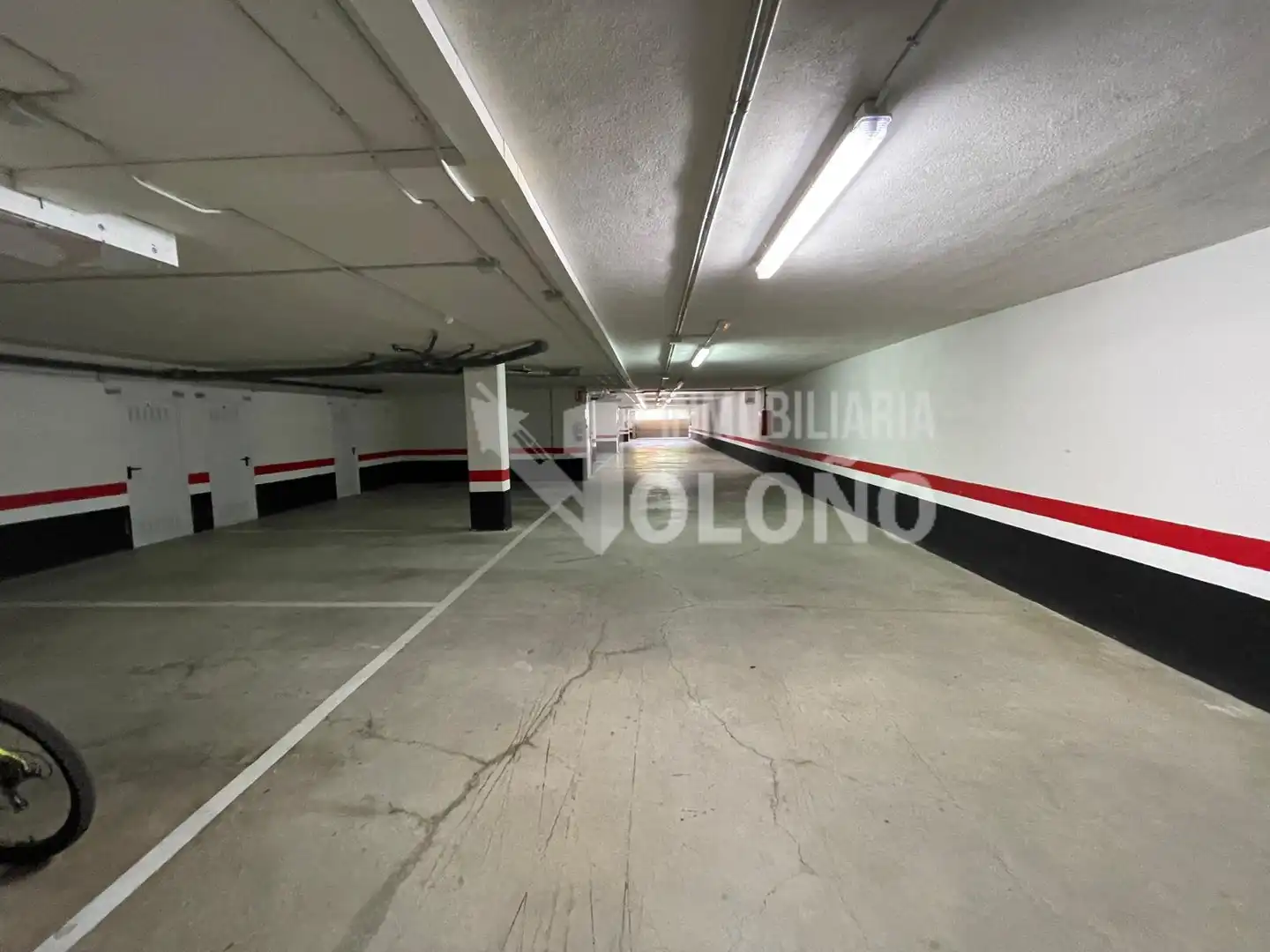 Parking de Dúplex en venta en Castañares de Rioja con Calefacción, Parquet y Terraza