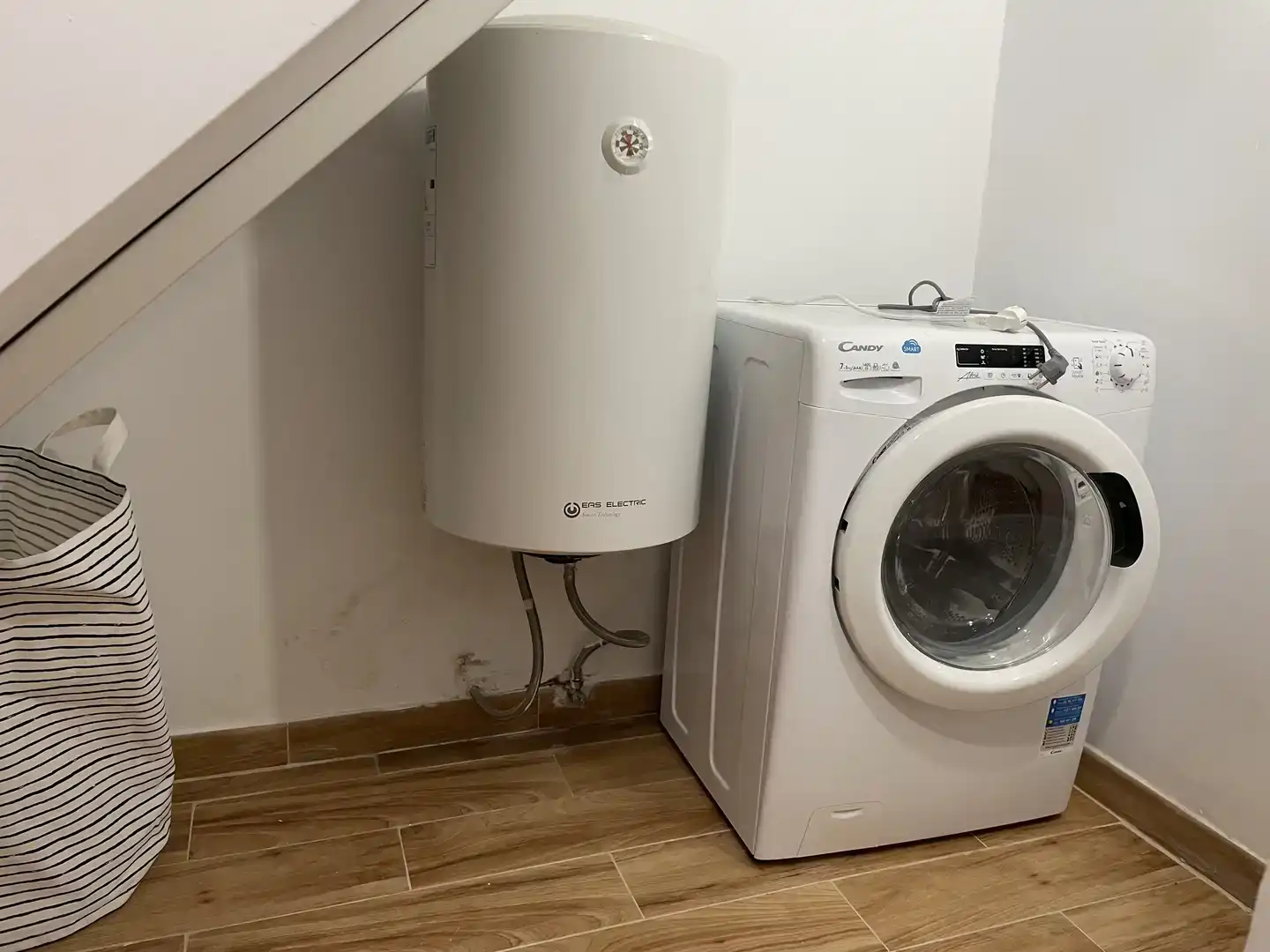 Baño de Piso de alquiler en Constantina con Aire acondicionado, Parquet y Amueblado