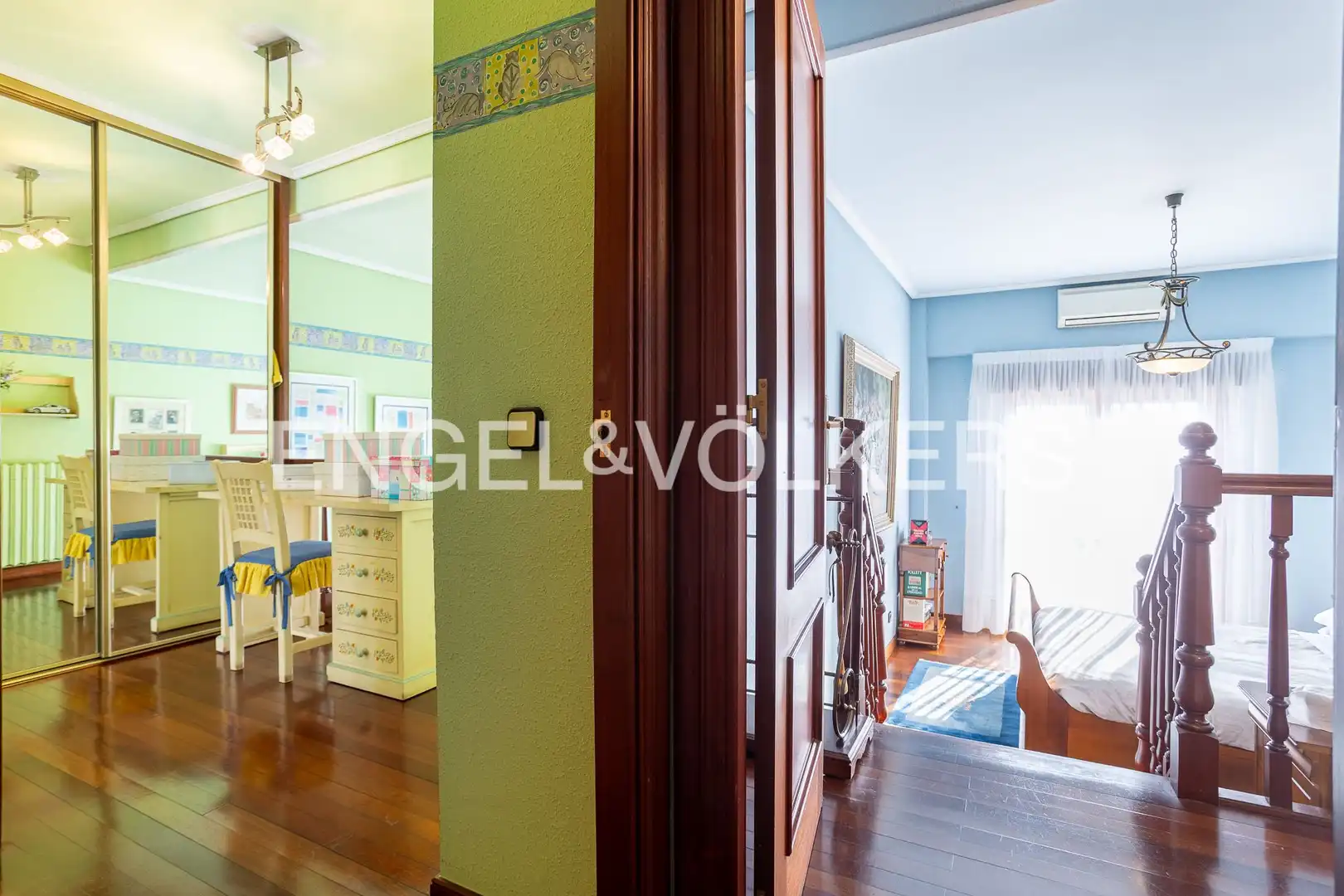 Einfamilien-Reihenhaus zum Verkauf in Santander mit Heizung, Privatgarten und Terrasse