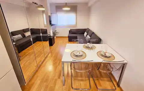 Flat for rent in PINTOR LÓPEZ, Mestrets