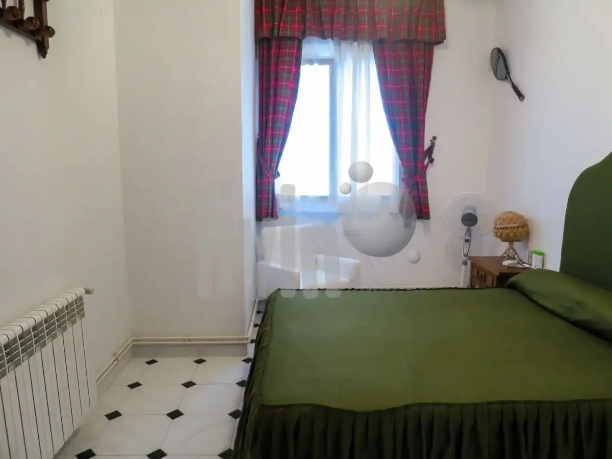 Dormitori de Casa o xalet en venda en Jaén