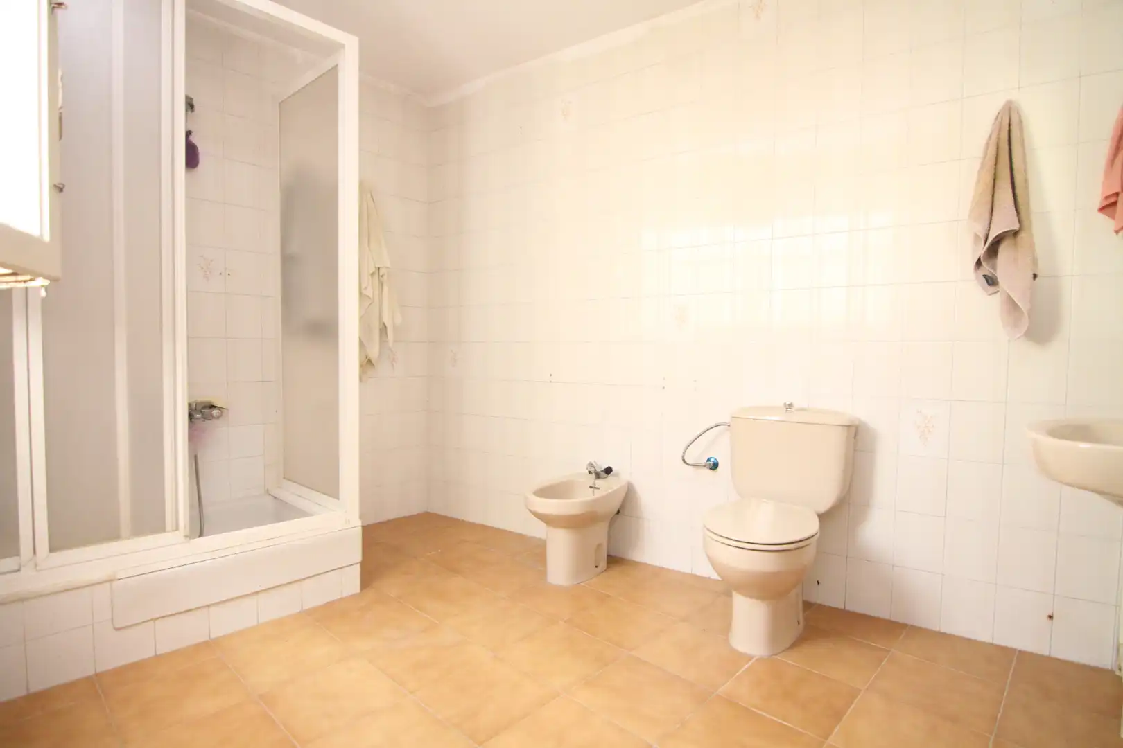 Baño de Piso en venta en Olesa de Montserrat con Terraza
