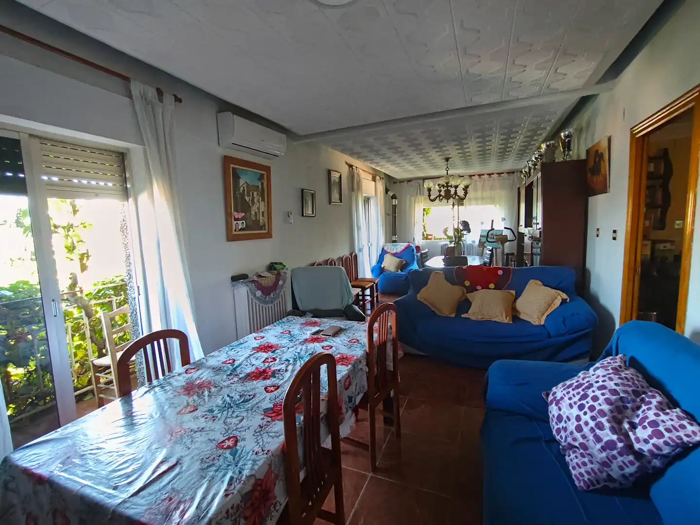 Menjador de Casa o xalet en venda en La Zubia amb Aire condicionat, Calefacció i Jardí privat