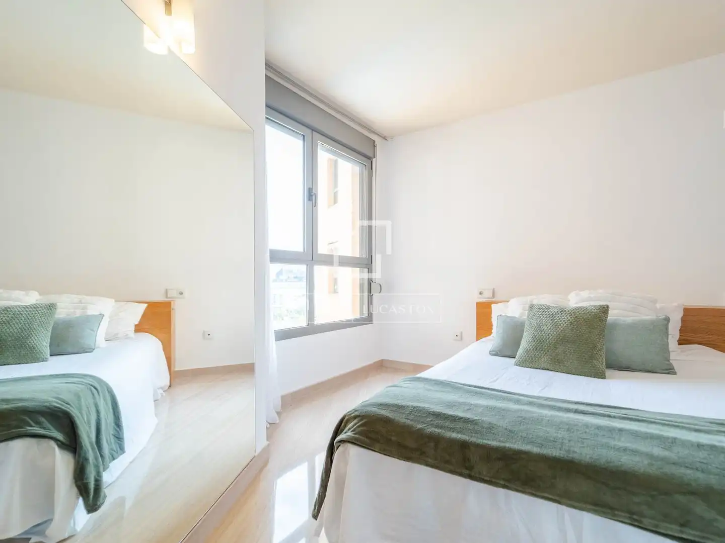 Habitación de Piso en venta en Valencia con Aire acondicionado, Calefacción y Jardín privado