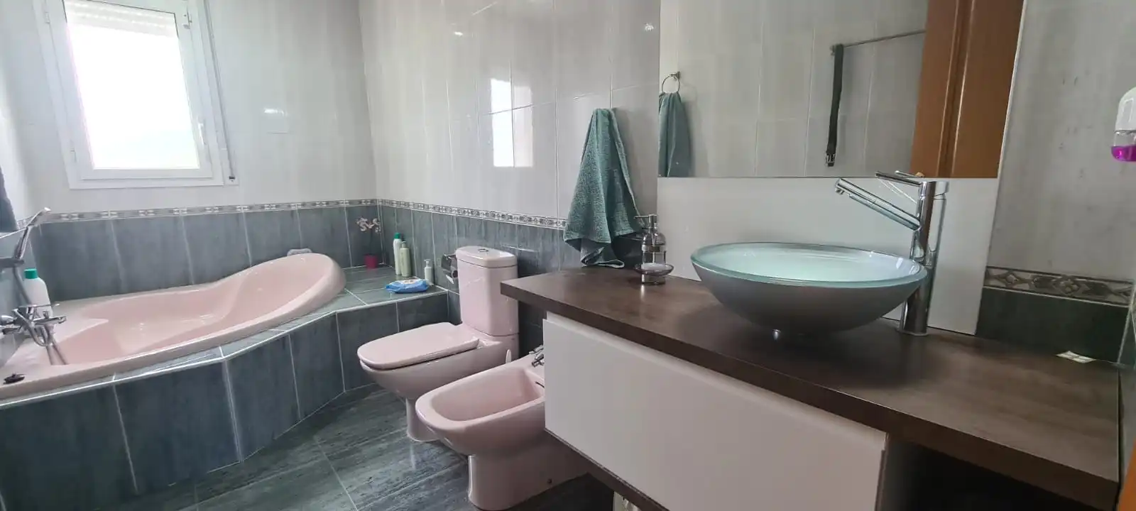 Bathroom of Houses for sale in Caldes de Malavella  with Air Conditioner, Heating and Private garden