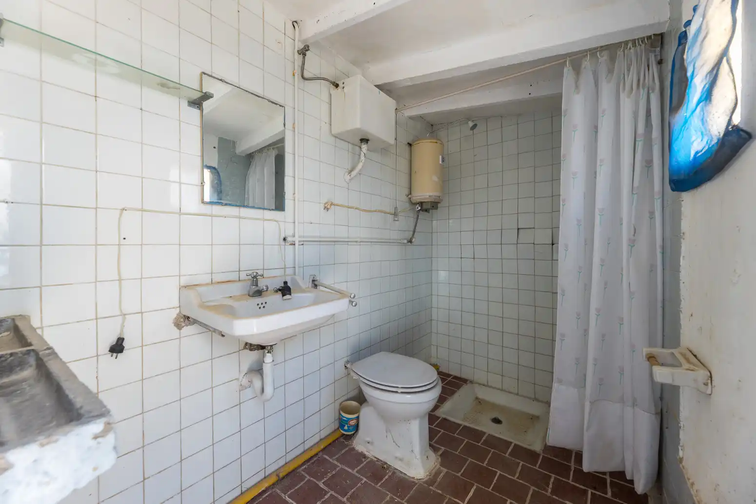 Bathroom of Detached homes for sale in  Palma de Mallorca  with Terrace and Storage room