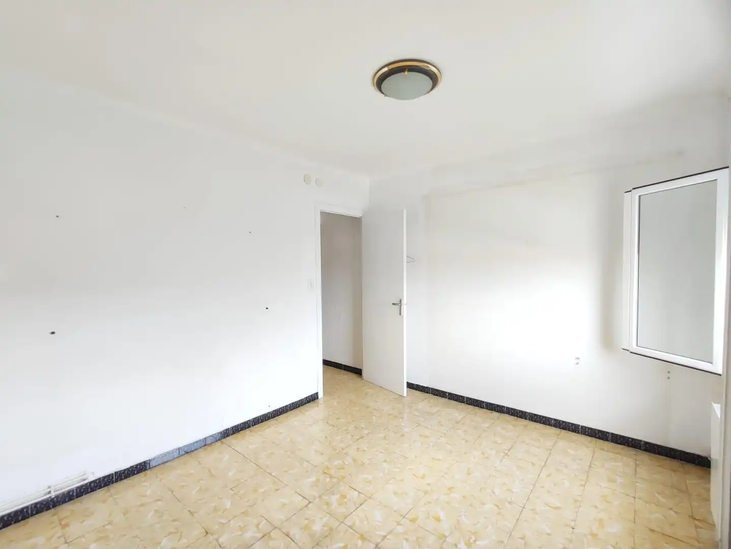 Schlafzimmer von Wohnung zum Verkauf in Manresa mit Balkon