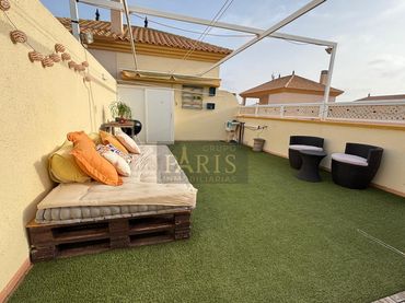 Apartament amb piscina de lloguer a Gongora
