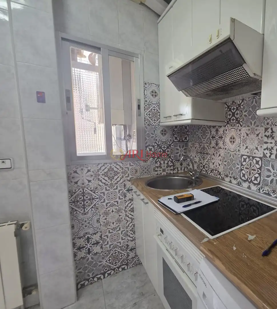 Kitchen of Flat for sale in Madrid  with Air Conditioner, Heating and Parquet flooring
