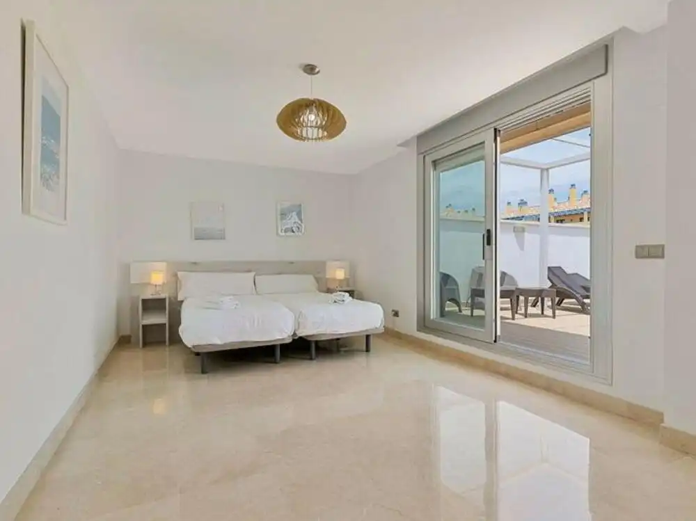 Penthouse with pool for sale in San Pedro de Alcántara, imagen 11