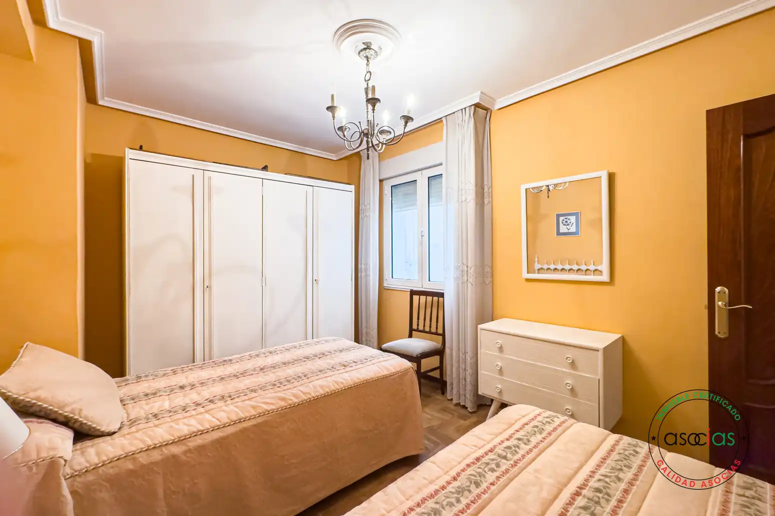 Habitación de Piso en venta en Gijón  con Parquet y Terraza