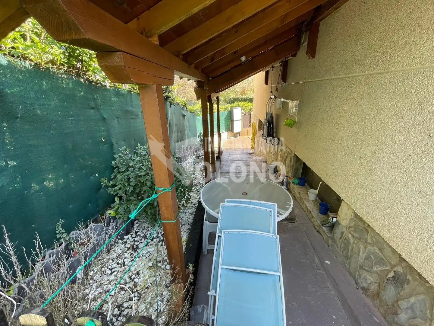 Terrassa de Casa o xalet en venda en Anguciana amb Aire condicionat, Calefacció i Jardí privat