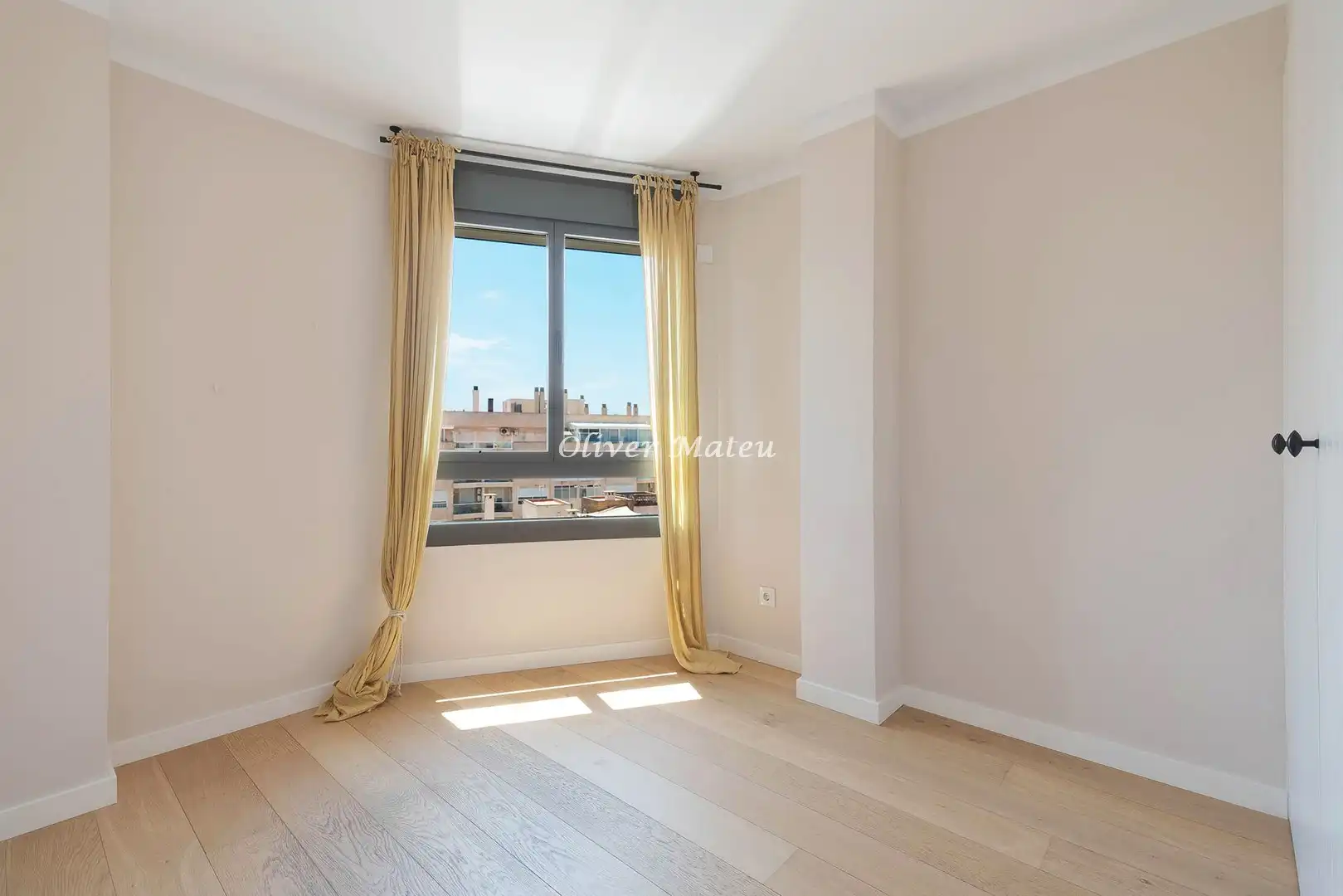 Bedroom of Flat for sale in  Palma de Mallorca  with Air Conditioner, Heating and Parquet flooring